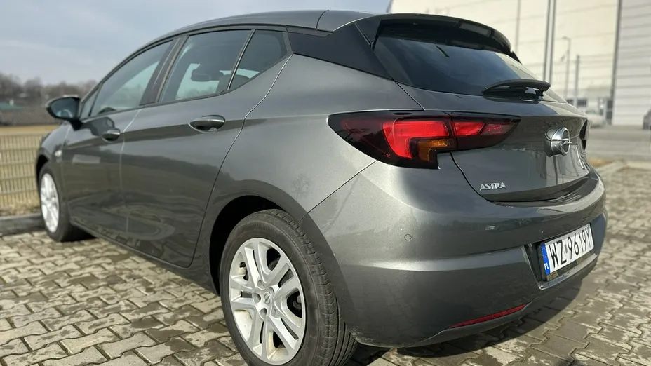 OPEL Astra -