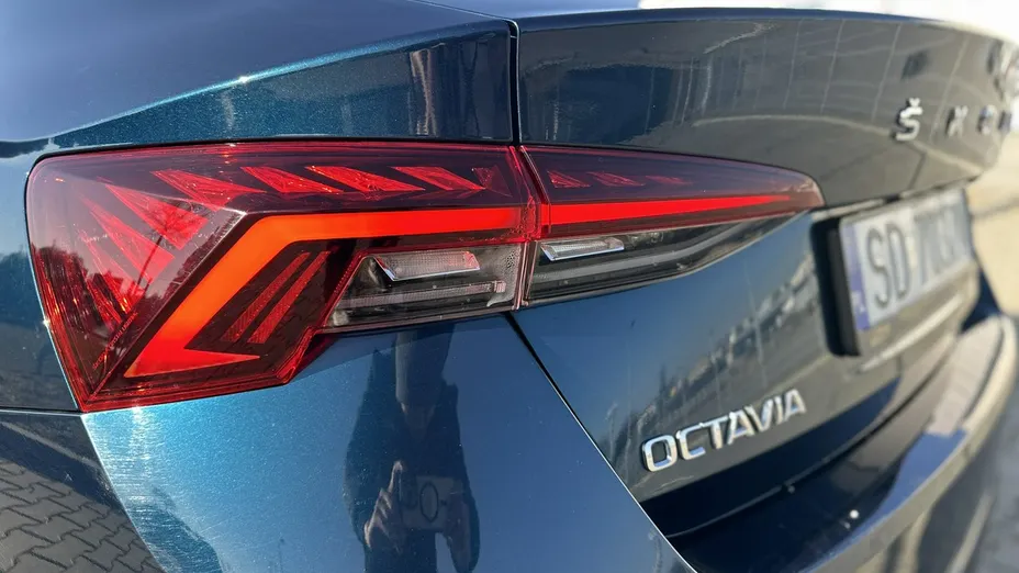 SKODA Octavia -