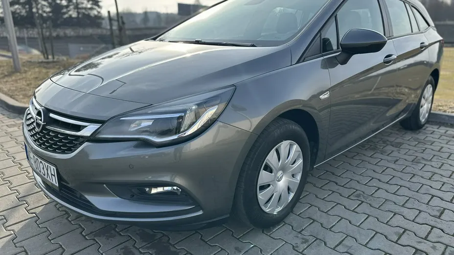 OPEL Astra -