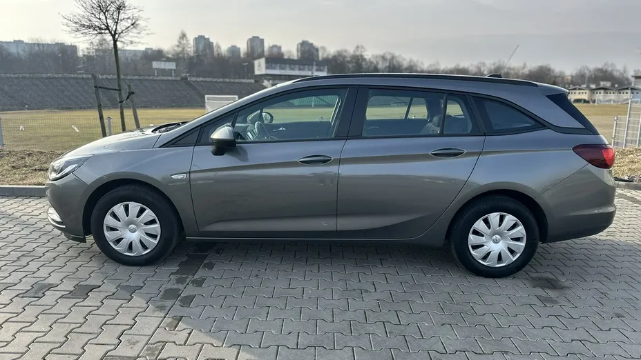 OPEL Astra -