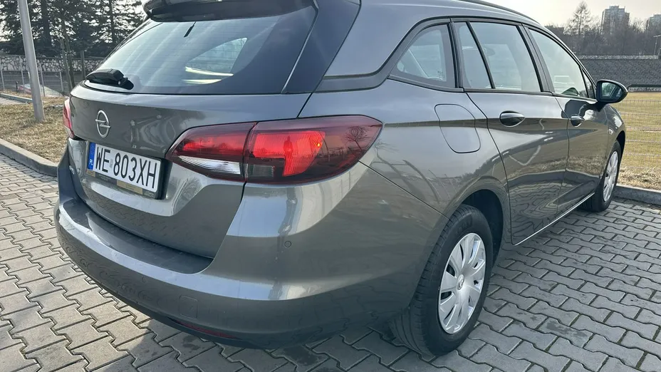 OPEL Astra -