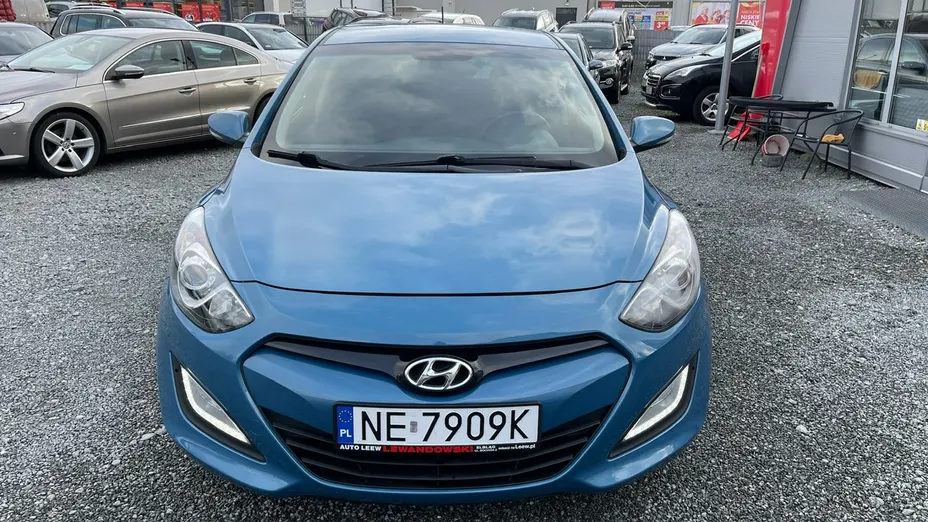 HYUNDAI i30 -