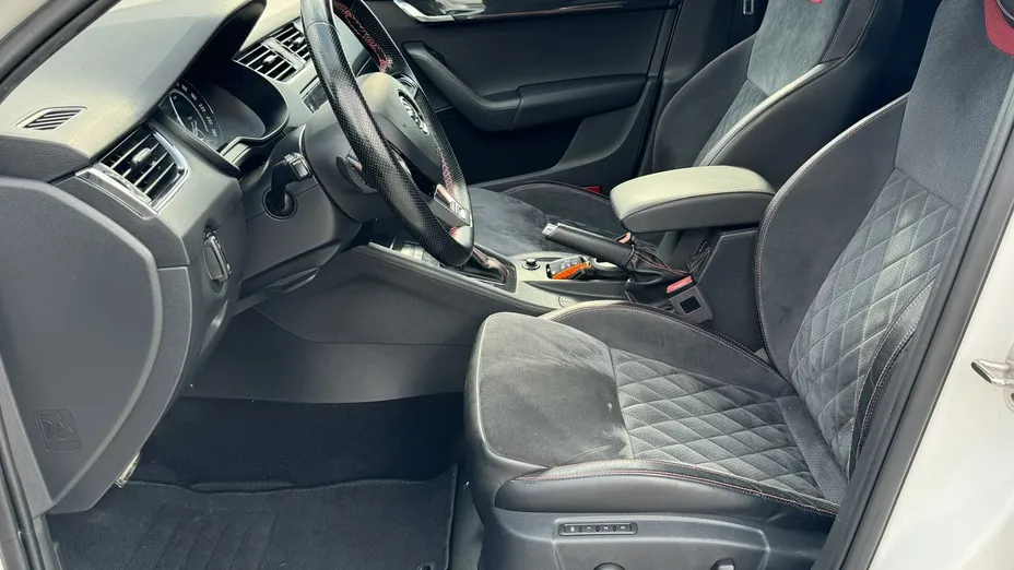 SKODA Octavia -