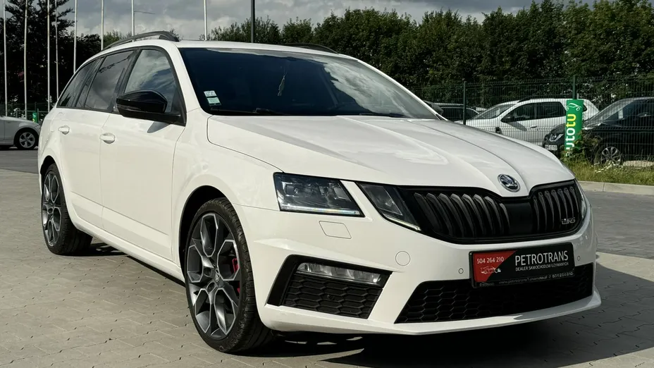 SKODA Octavia -