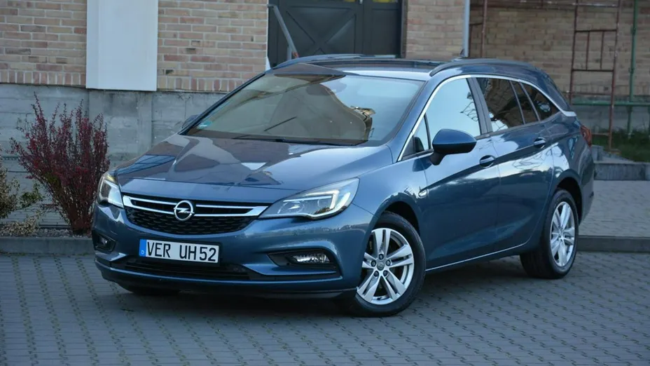 OPEL Astra -