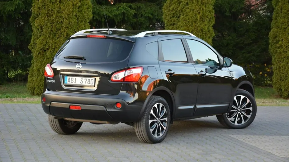 NISSAN Qashqai -