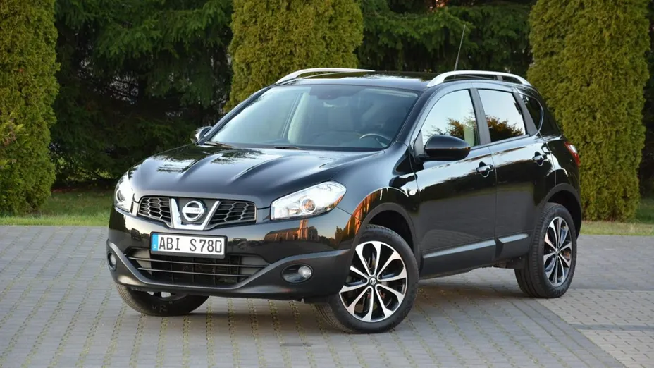 NISSAN Qashqai -