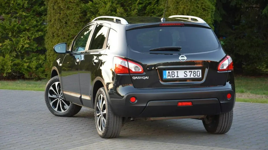 NISSAN Qashqai -