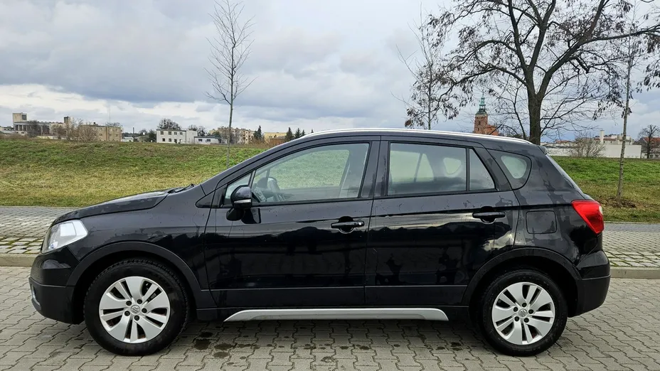 SUZUKI S-Cross -