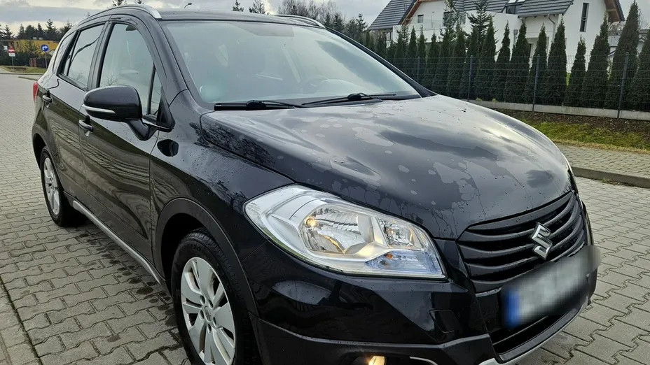 SUZUKI S-Cross -