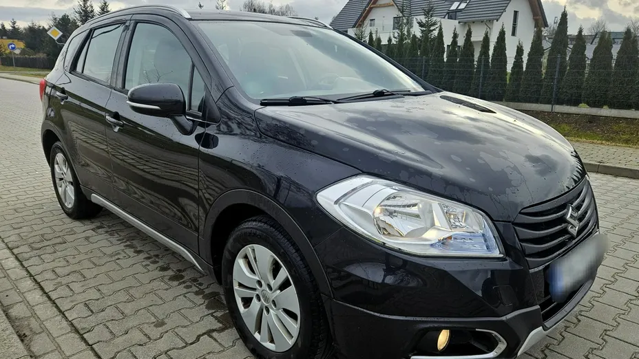 SUZUKI S-Cross -