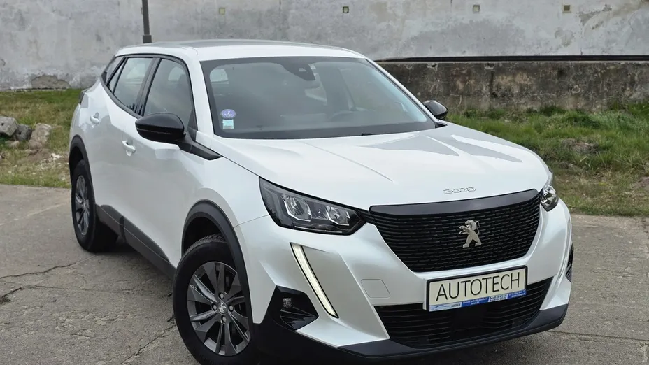 PEUGEOT 2008 -