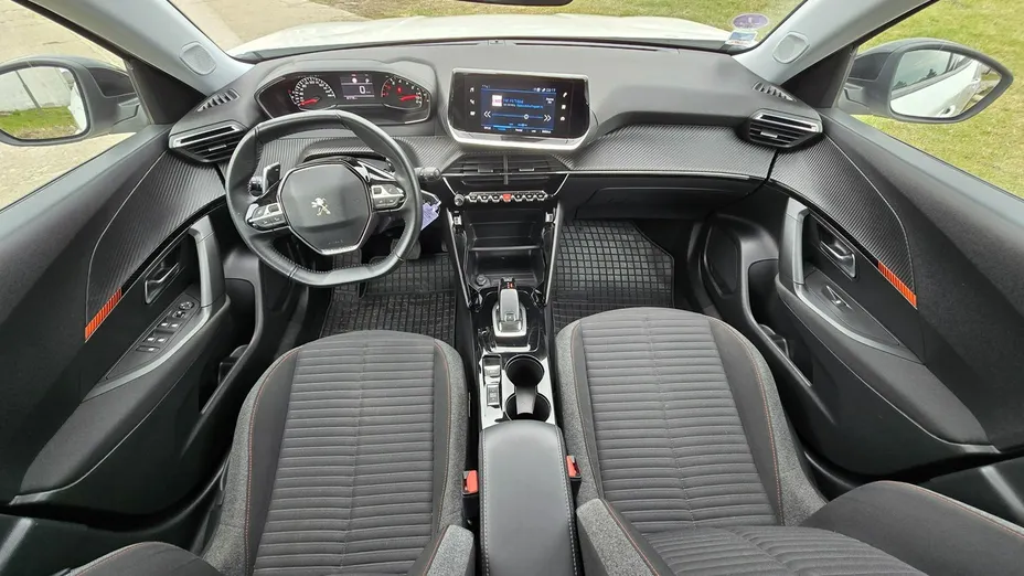 PEUGEOT 2008 -