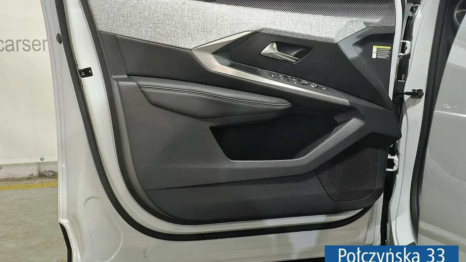PEUGEOT 5008 -