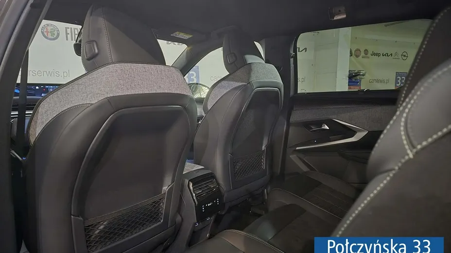 PEUGEOT 5008 -