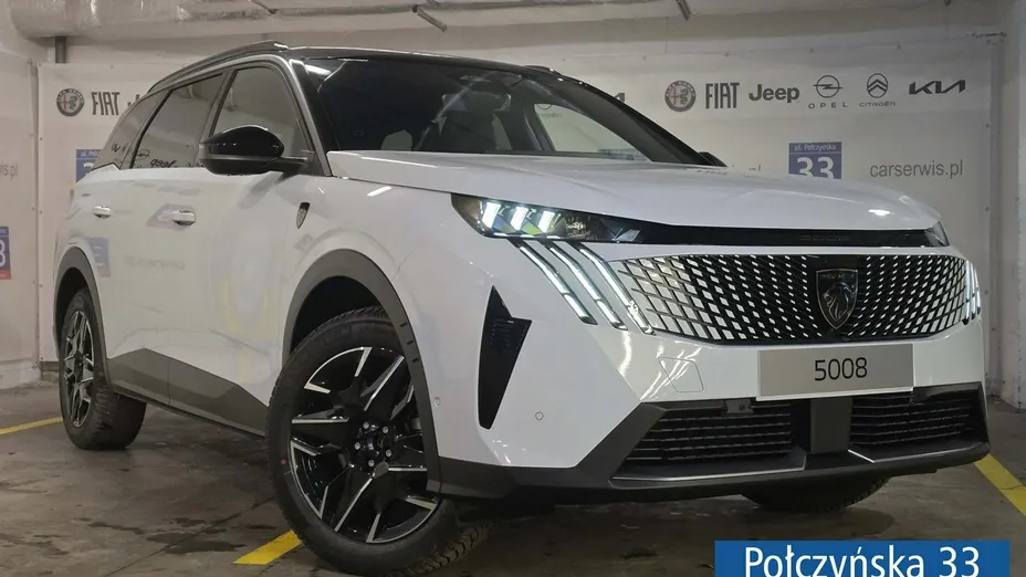 PEUGEOT 5008 -