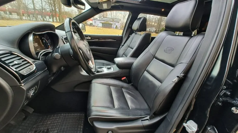 JEEP Grand Cherokee -