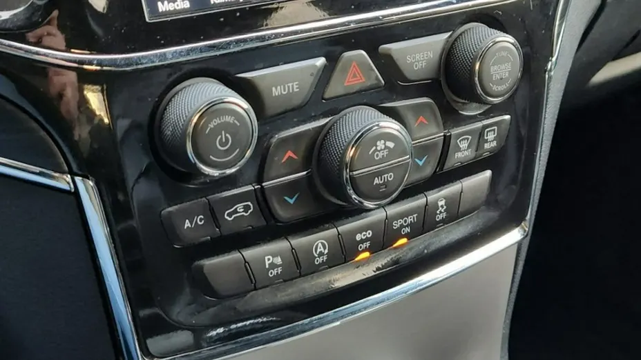 JEEP Grand Cherokee -