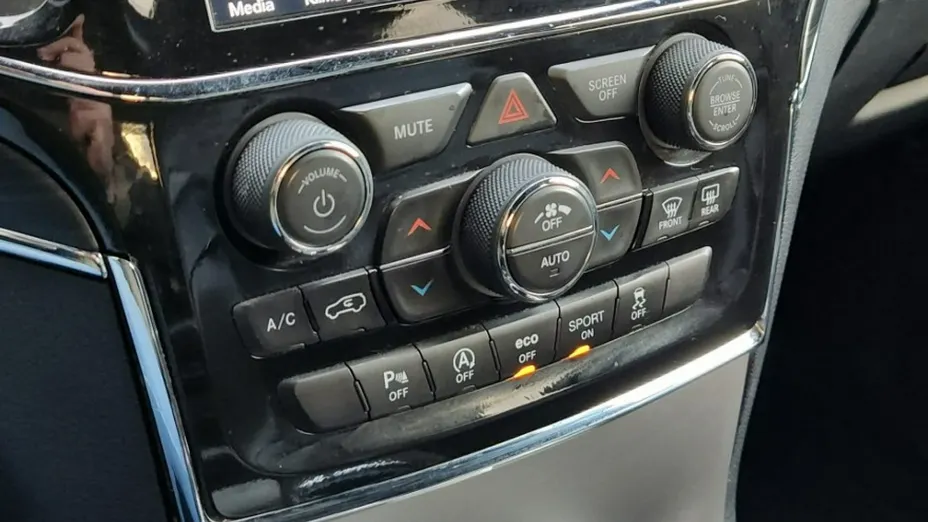 JEEP Grand Cherokee -