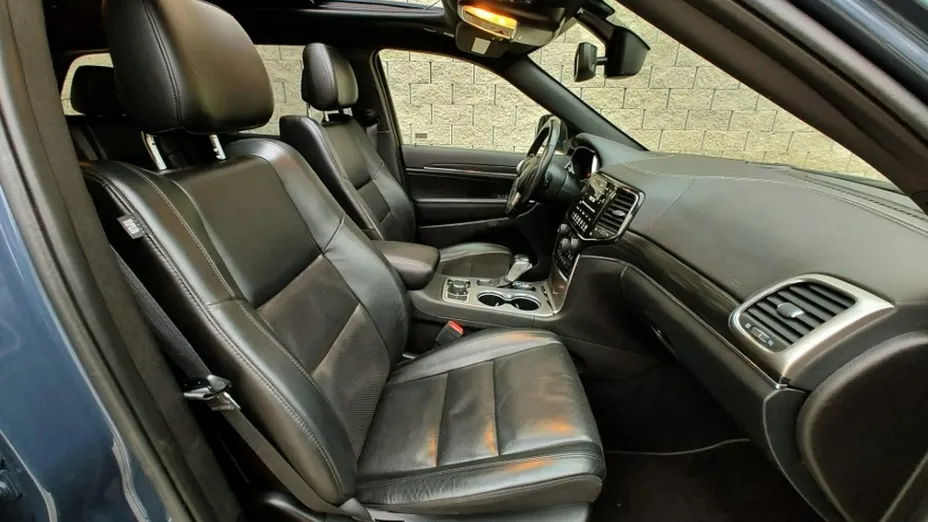 JEEP Grand Cherokee -