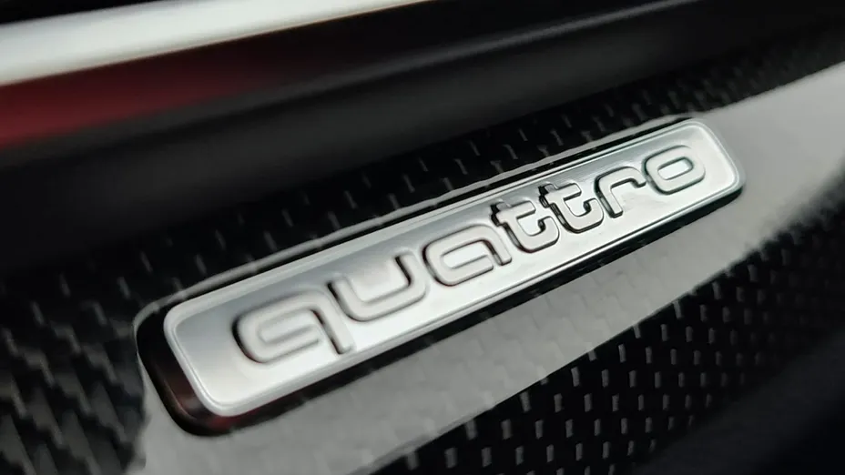 AUDI SQ5 -