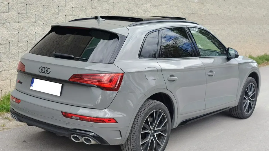 AUDI SQ5 -