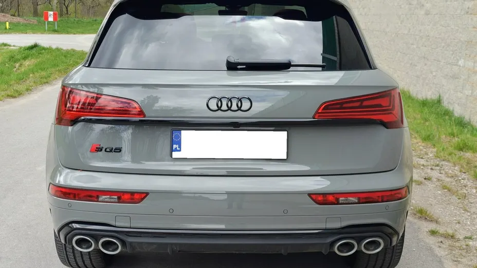 AUDI SQ5 -