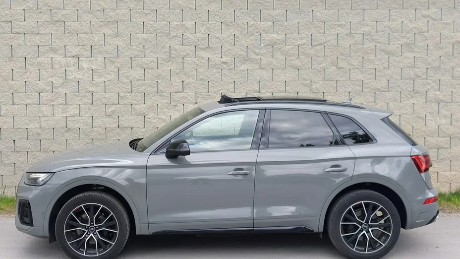 AUDI SQ5 -