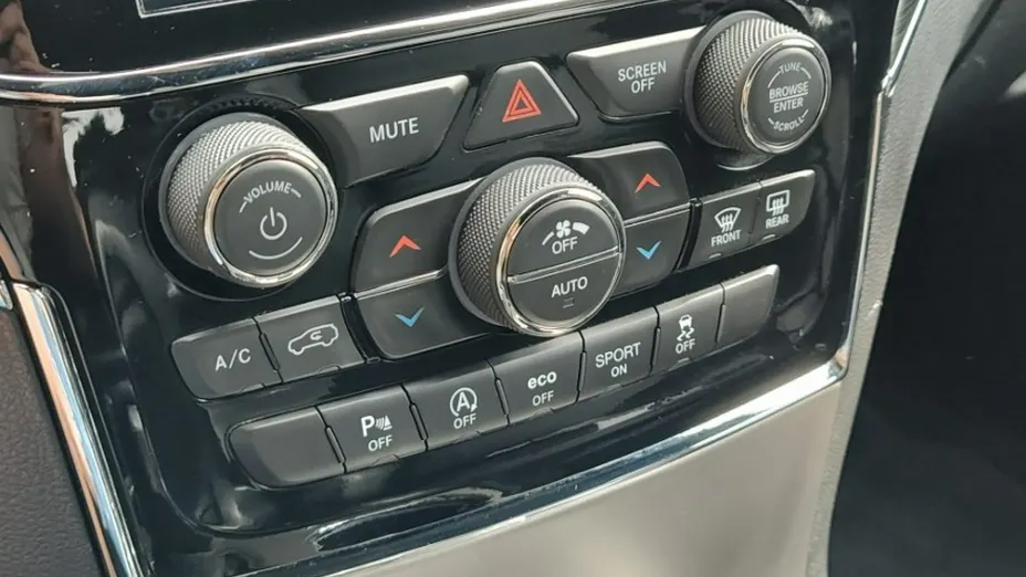 JEEP Grand Cherokee -