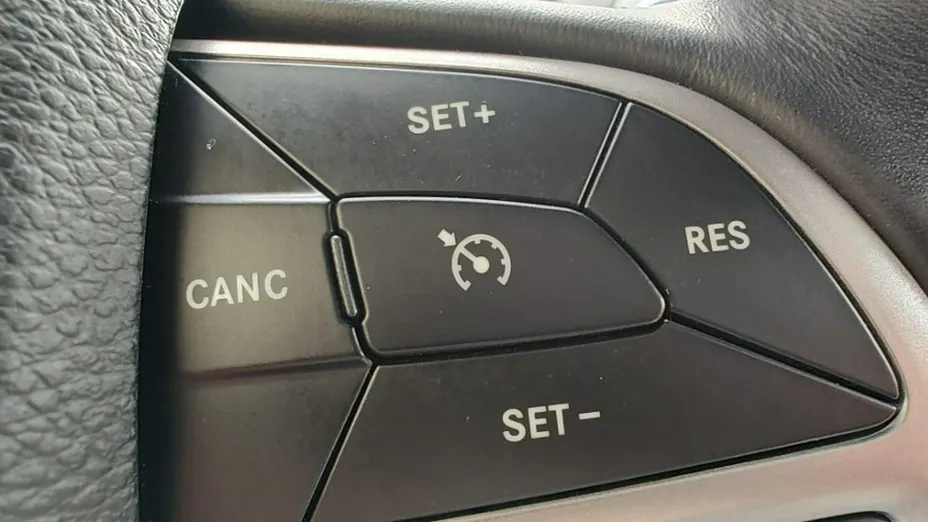 JEEP Grand Cherokee -