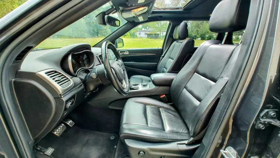 JEEP Grand Cherokee -