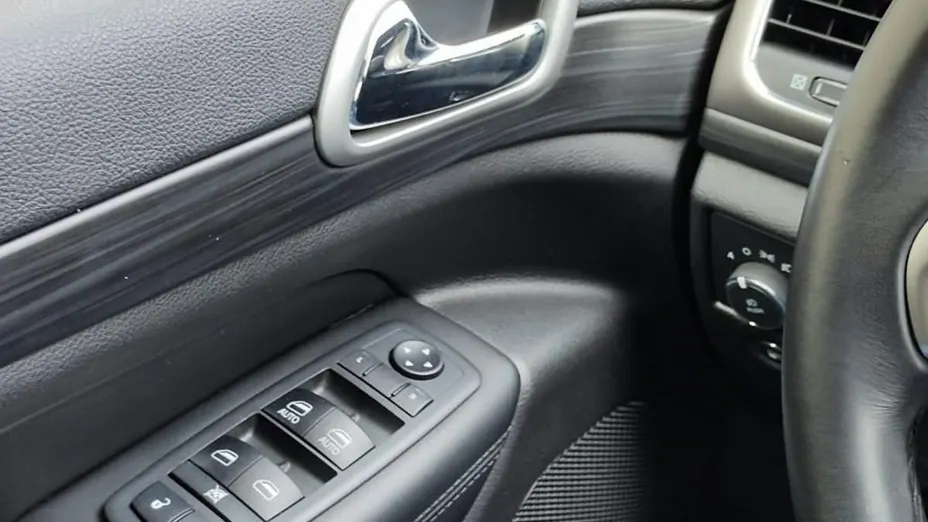 JEEP Grand Cherokee -