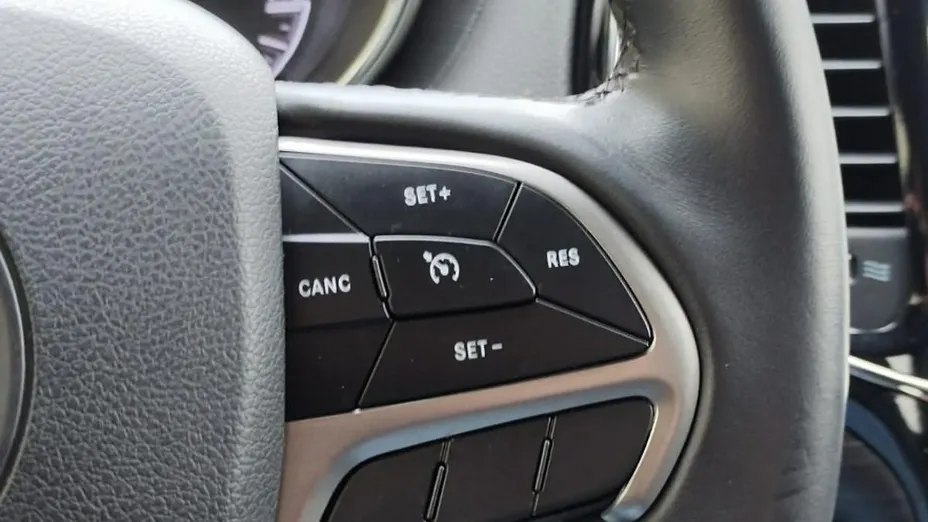 JEEP Grand Cherokee -