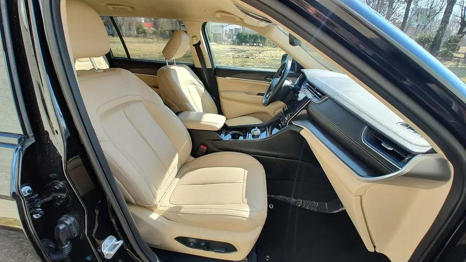 JEEP Grand Cherokee -