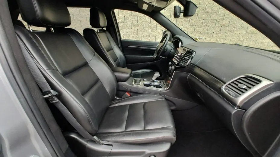 JEEP Grand Cherokee -