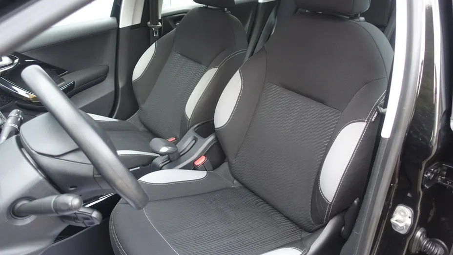 PEUGEOT 2008 -