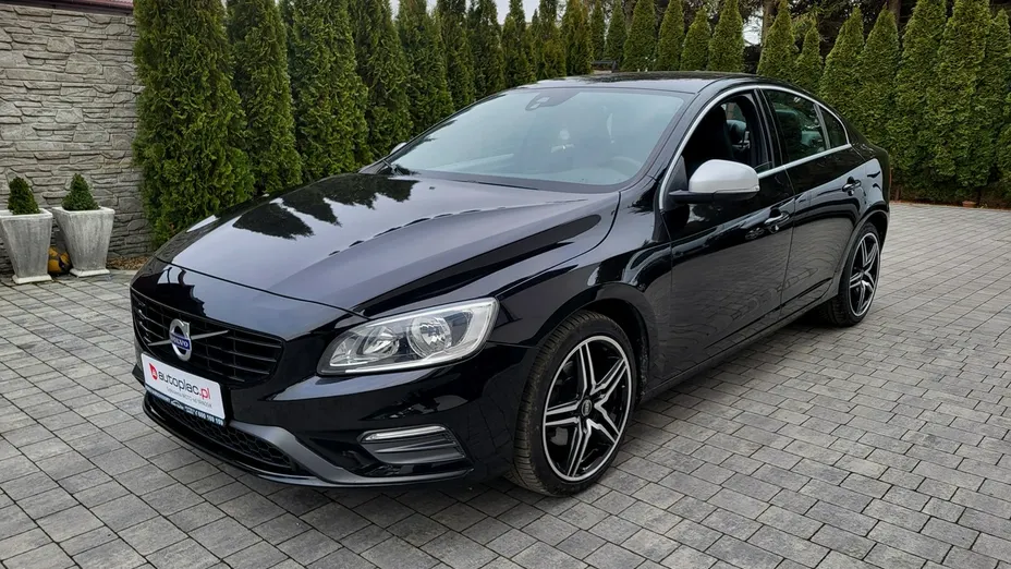 VOLVO S60 -