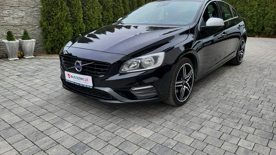 VOLVO S60 -