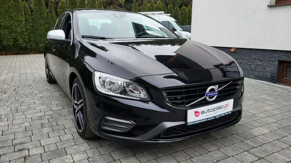 VOLVO S60 -