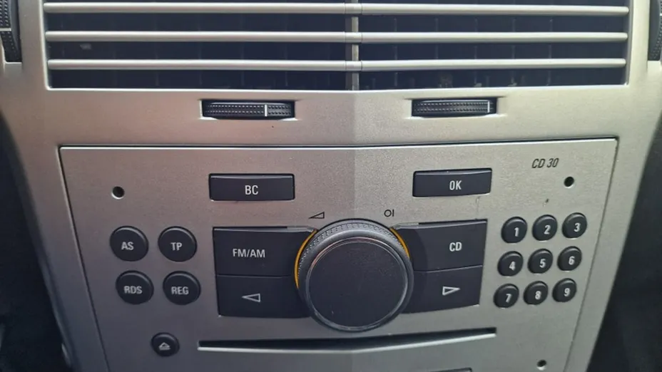 OPEL Astra -