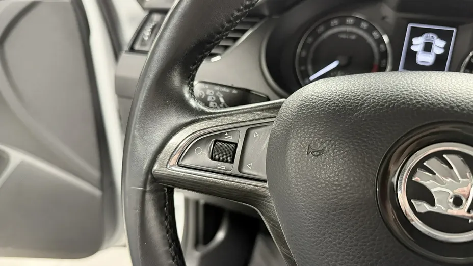 SKODA Octavia -