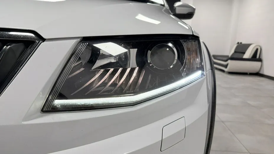 SKODA Octavia -