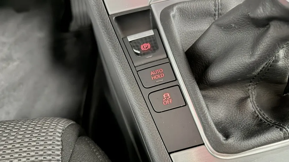 VOLKSWAGEN CC -