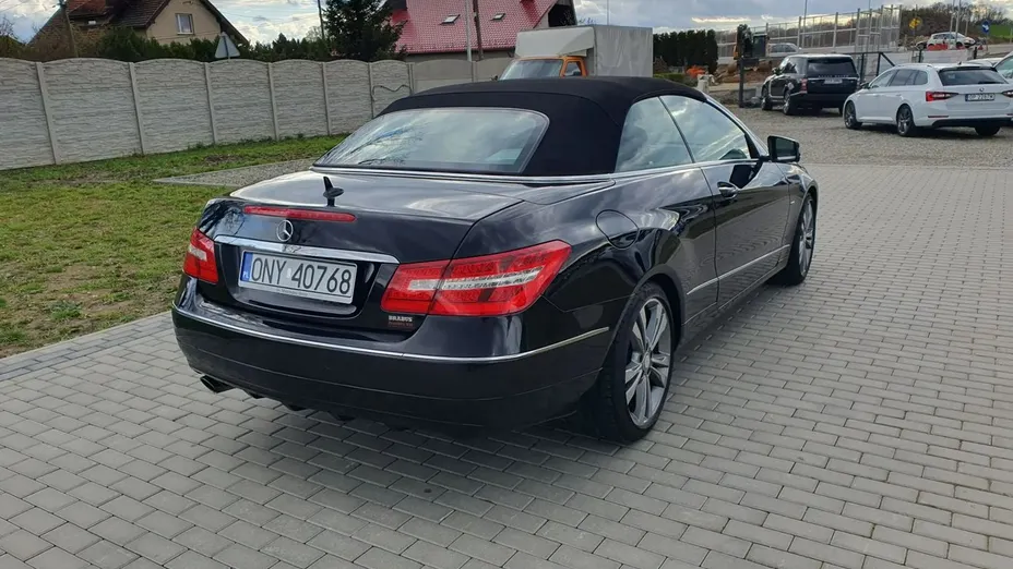 MERCEDES-BENZ E Klasa -