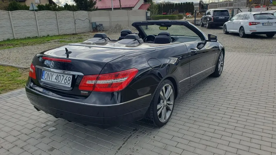 MERCEDES-BENZ E Klasa -