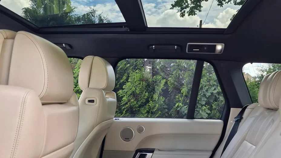 LAND ROVER Range Rover -