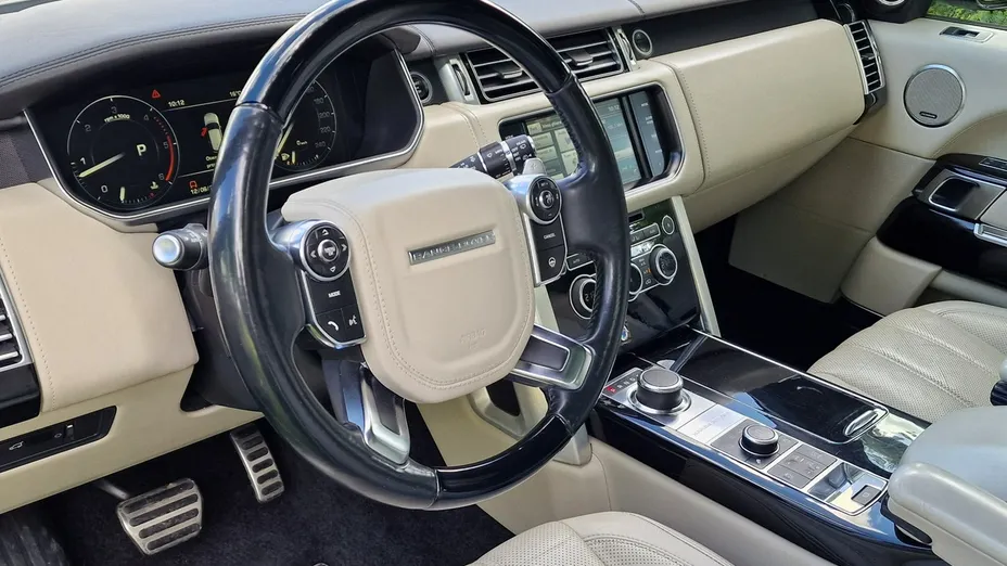 LAND ROVER Range Rover -