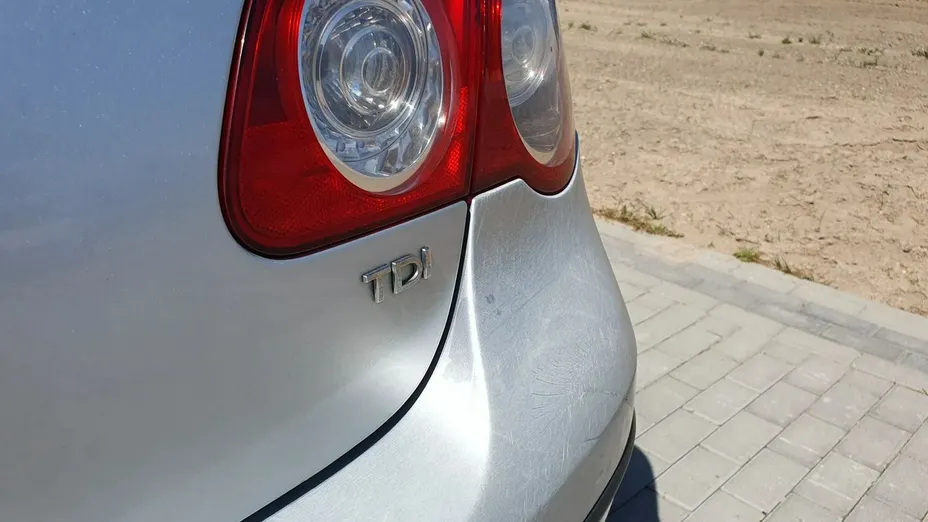 VOLKSWAGEN Passat -