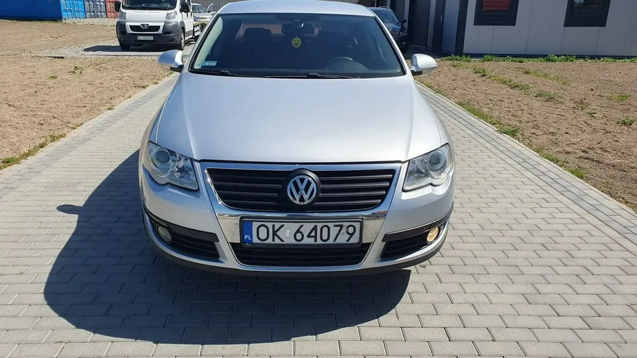 VOLKSWAGEN Passat -