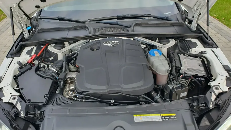 AUDI A4 -